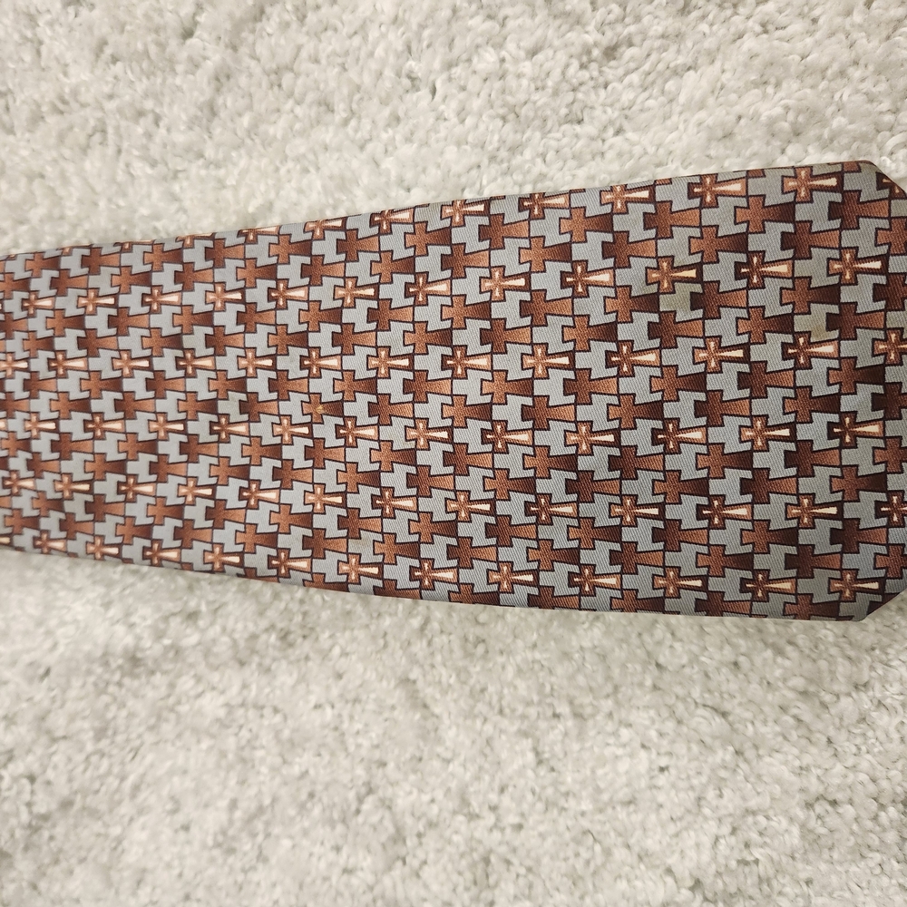 Geometric Patterned Tie in Brown and Gray